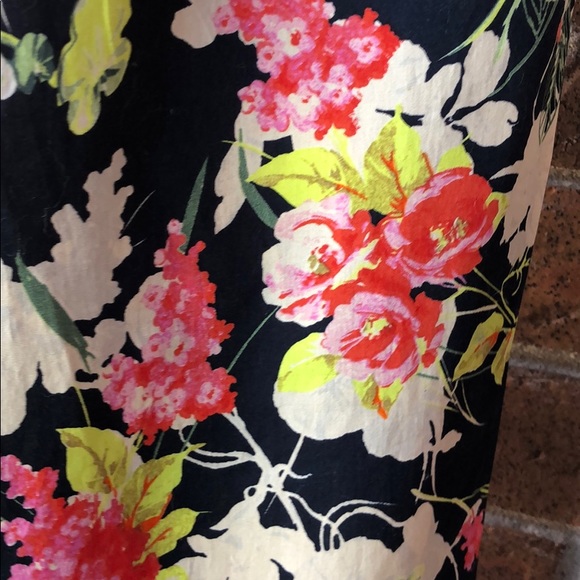 Zara Woman floral print pants; size Small - Picture 7 of 8